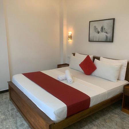 Jenushi Homestay Kandy Dış mekan fotoğraf