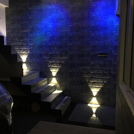 Jenushi Homestay Kandy Dış mekan fotoğraf