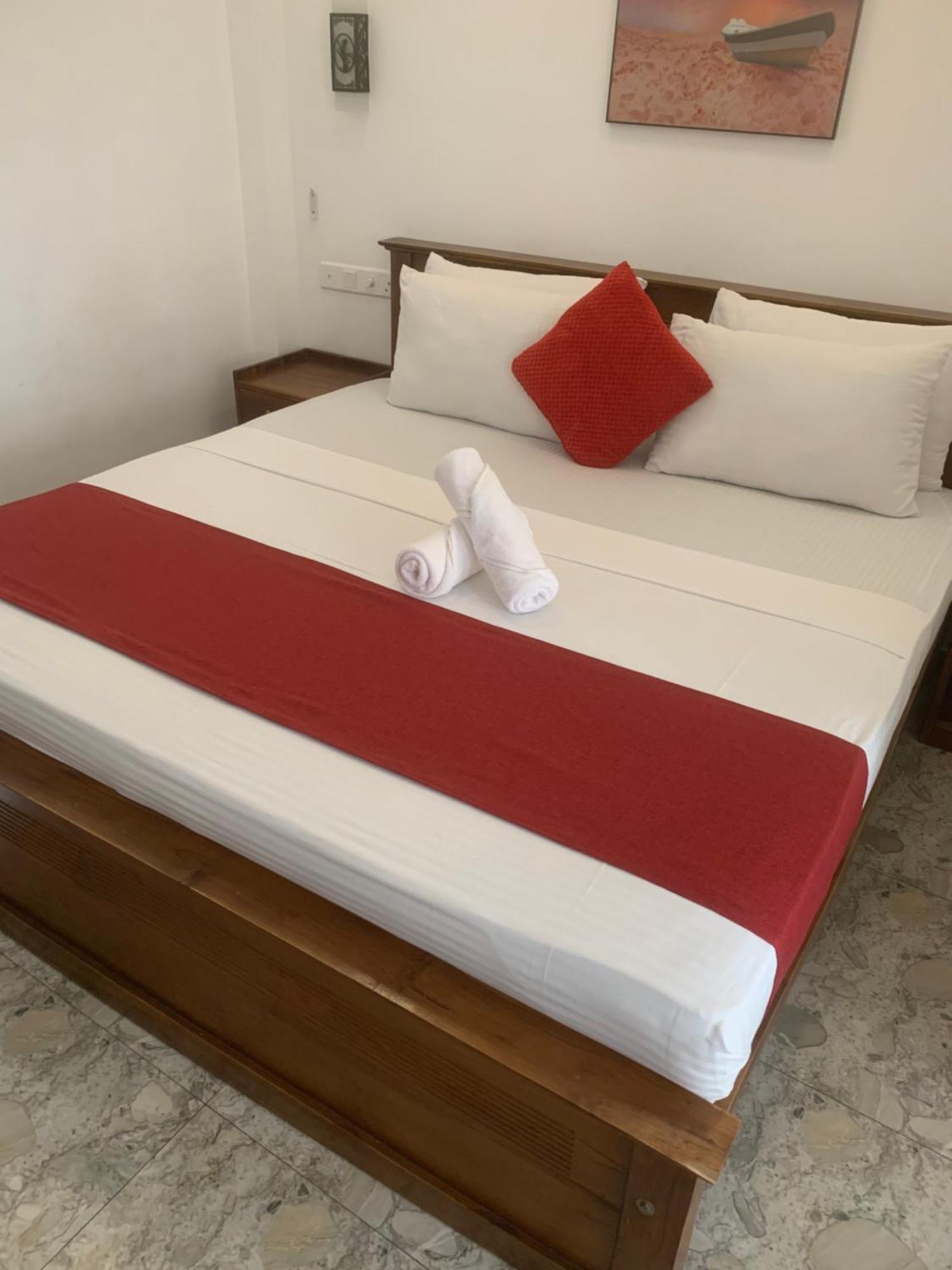 Jenushi Homestay Kandy Dış mekan fotoğraf