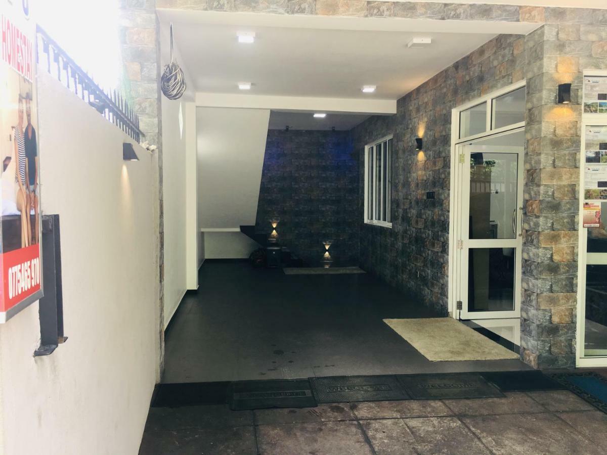 Jenushi Homestay Kandy Dış mekan fotoğraf