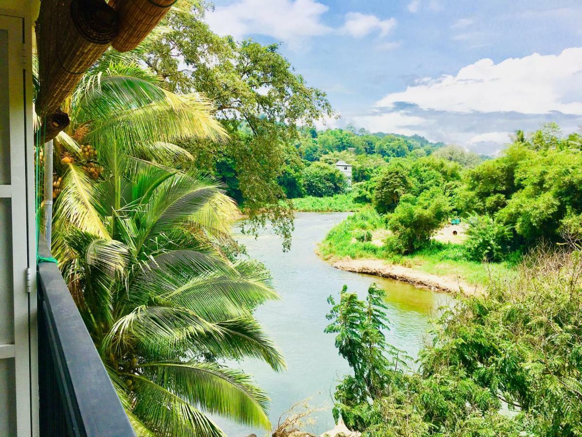 Jenushi Homestay Kandy Dış mekan fotoğraf