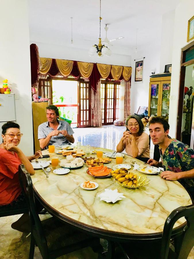 Jenushi Homestay Kandy Dış mekan fotoğraf